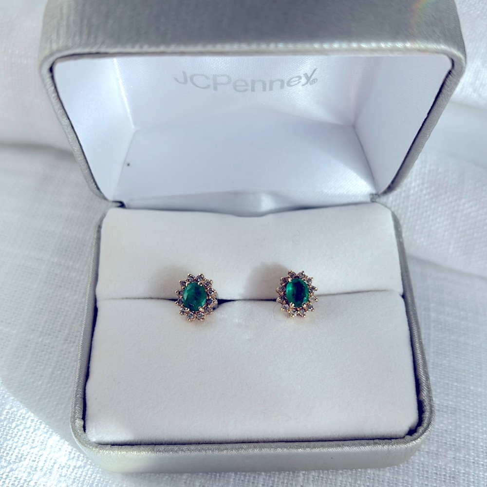 Diamond Emerald studded earrings 14 karat gold